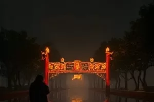 萤火记事本封面：夏夜田埂上漂浮的萤火与远处小镇灯火